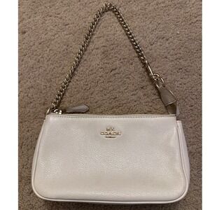 Authentic Coach Nolita 19 Chalk Refined Pebble Leather Wristlet Gold Chain